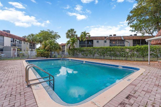 3777 NW 78th Avenue 1b, Davie, FL 33024