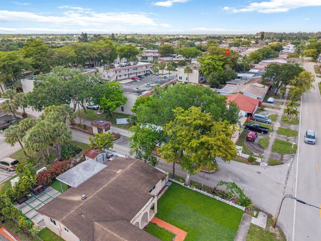 3777 NW 78th Avenue 1b, Davie, FL 33024