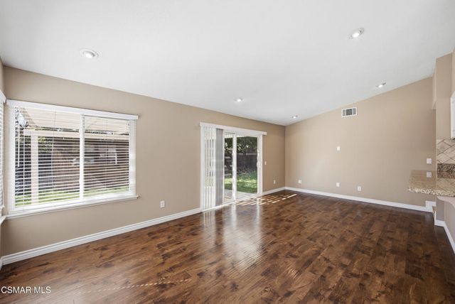 4721 Avedon Road, Moorpark, CA 93021
