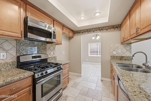 4721 Avedon Road, Moorpark, CA 93021