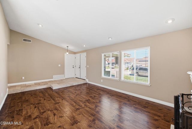 4721 Avedon Road, Moorpark, CA 93021
