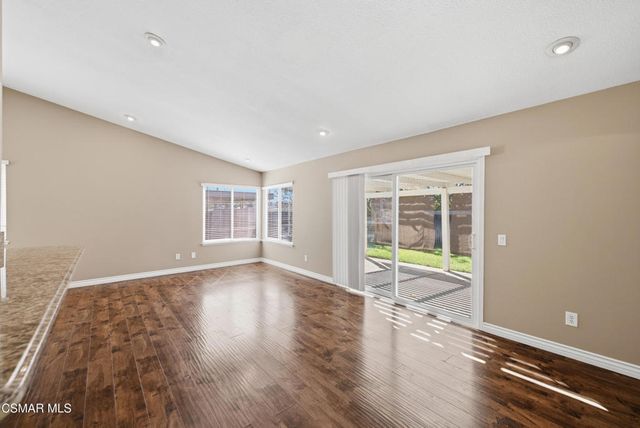 4721 Avedon Road, Moorpark, CA 93021