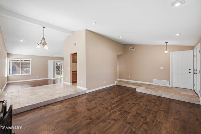 4721 Avedon Road, Moorpark, CA 93021