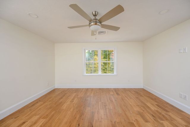 7 Hayford Trail 12, Hanson, MA 02341