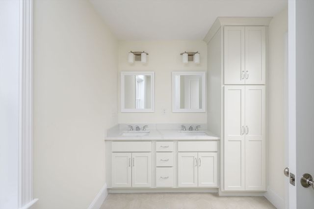 7 Hayford Trail 12, Hanson, MA 02341