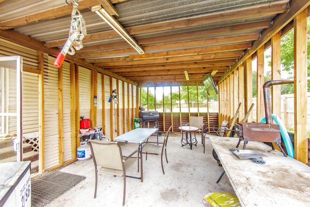 1816 Himalaya Ave, Thibodaux, LA 70301