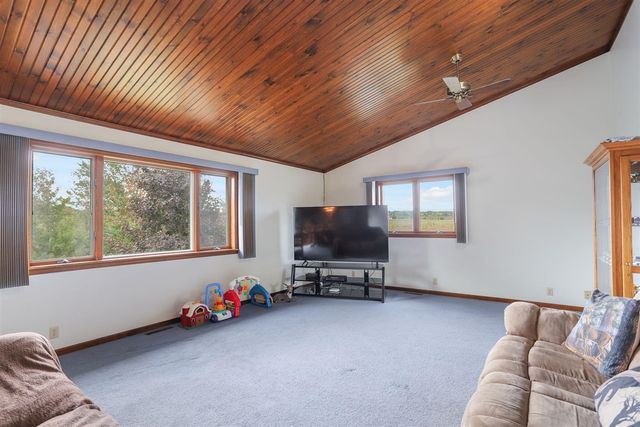 2861 W Polk Road, Hart, MI 49420