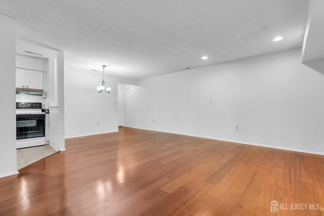 1719 Aspen Drive, Plainsboro, NJ 08536