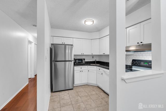 1719 Aspen Drive, Plainsboro, NJ 08536