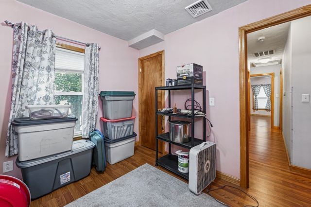 100 West St, Lowell, MA 01850