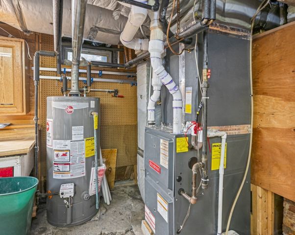 100 West St, Lowell, MA 01850