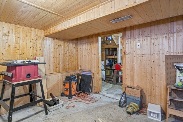 100 West St, Lowell, MA 01850
