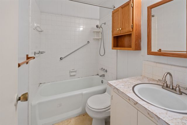 230 Nichols Drive, Canton, TX 75103