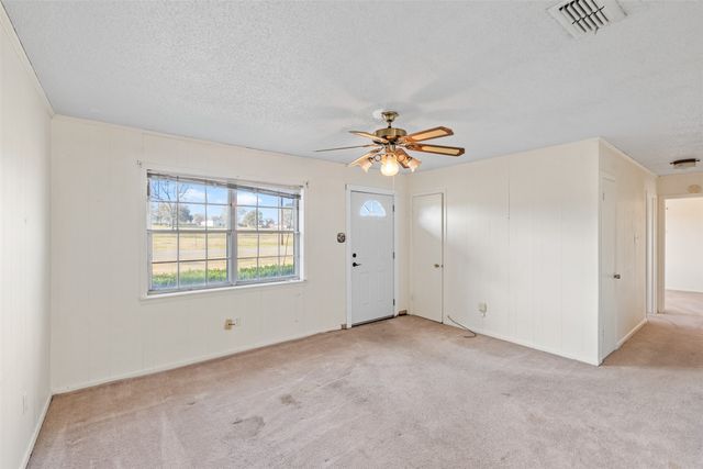 230 Nichols Drive, Canton, TX 75103