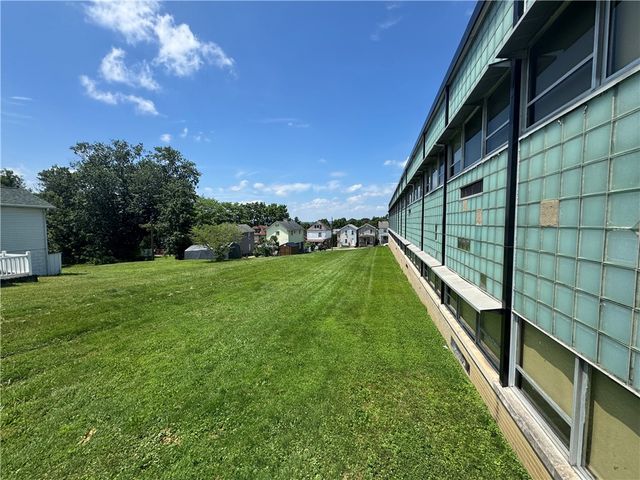 831 Harrison Street, New Castle, PA 16101