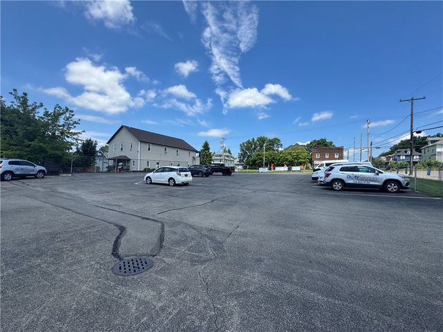 831 Harrison Street, New Castle, PA 16101