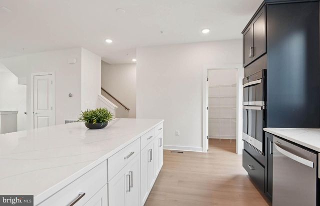 1134 CRESTED WOOD DR, Laurel, MD 20724