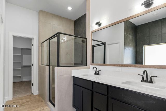 3760 Peak Place, El Paso, TX 79938