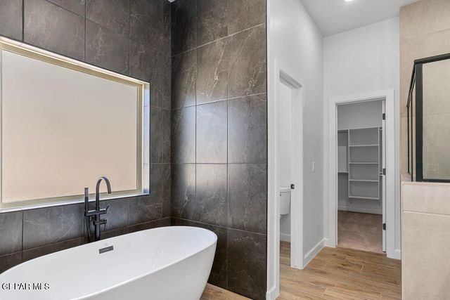 3760 Peak Place, El Paso, TX 79938