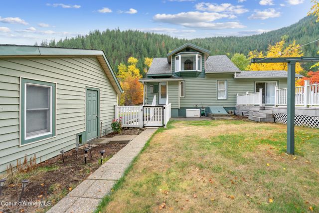 332 Main St, Wardner, ID 83837