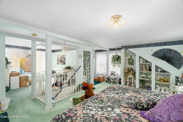 332 Main St, Wardner, ID 83837