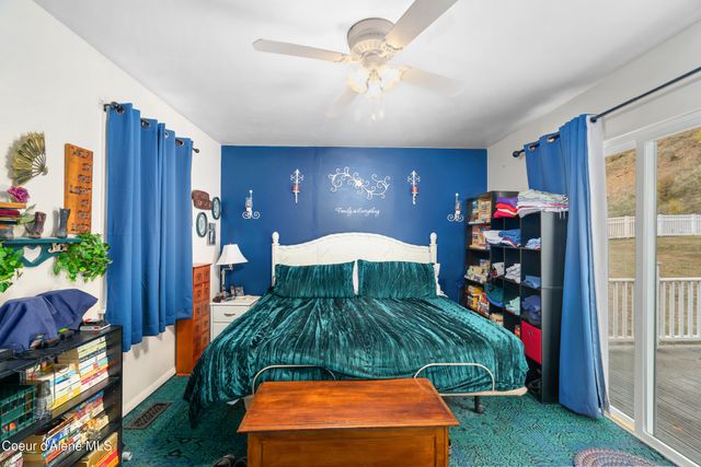 332 Main St, Wardner, ID 83837