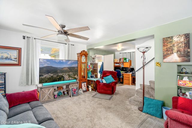 332 Main St, Wardner, ID 83837