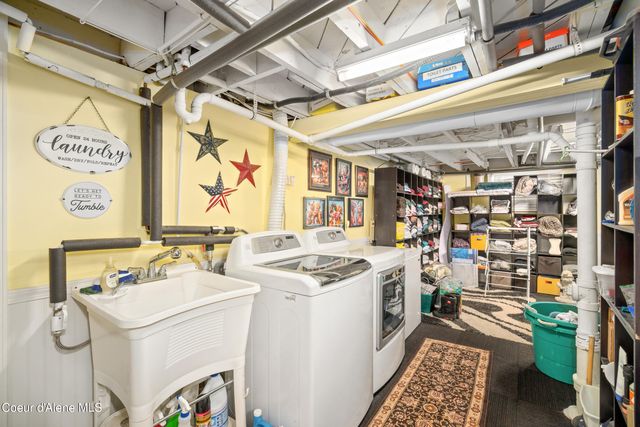 332 Main St, Wardner, ID 83837