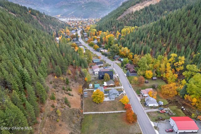 332 Main St, Wardner, ID 83837