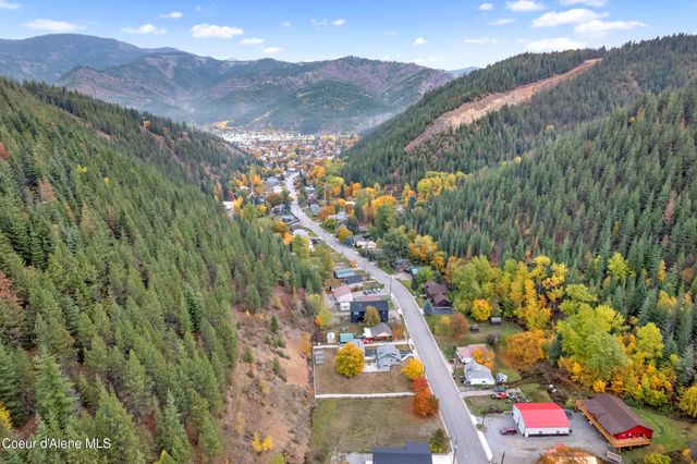 332 Main St, Wardner, ID 83837