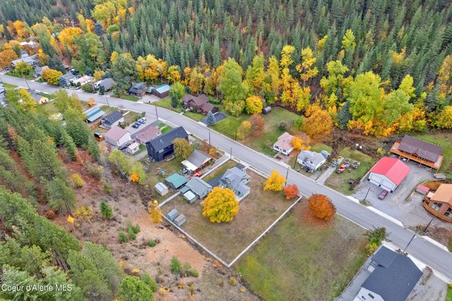 332 Main St, Wardner, ID 83837