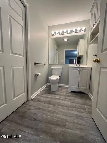 1200 Hillside Avenue, Niskayuna, NY 12309