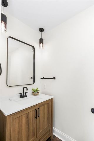 20513 Lowemont Road, Easton, KS 66020