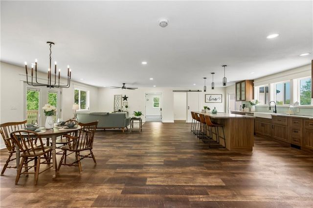 20513 Lowemont Road, Easton, KS 66020