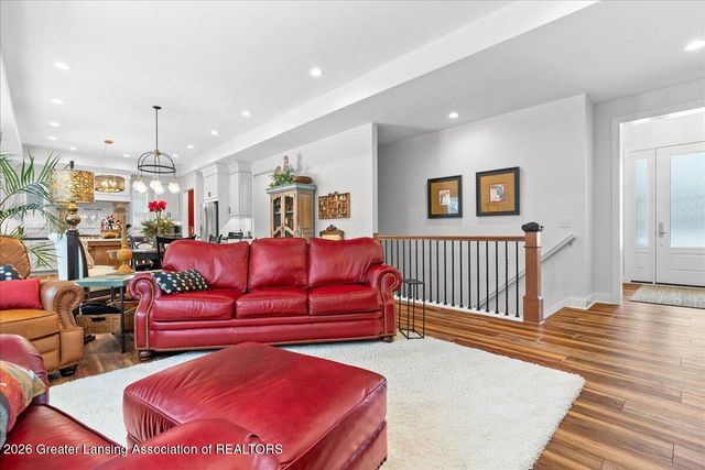 822 Laurelwood Drive, Lansing, MI 48917