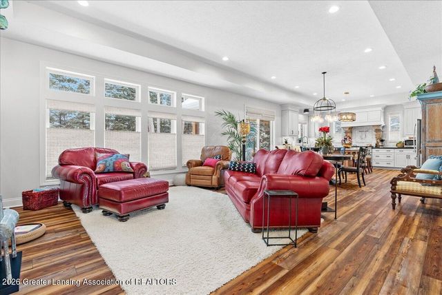 822 Laurelwood Drive, Lansing, MI 48917