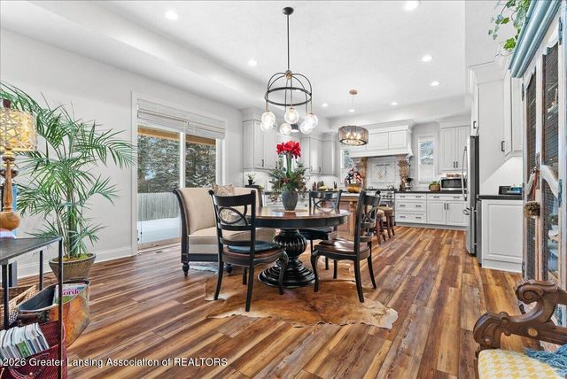 822 Laurelwood Drive, Lansing, MI 48917