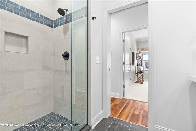 822 Laurelwood Drive, Lansing, MI 48917