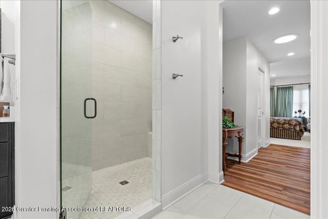 822 Laurelwood Drive, Lansing, MI 48917