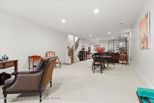 822 Laurelwood Drive, Lansing, MI 48917