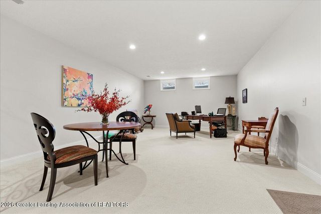 822 Laurelwood Drive, Lansing, MI 48917