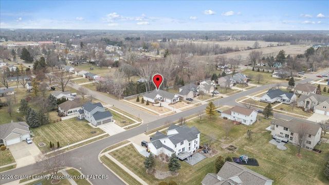 822 Laurelwood Drive, Lansing, MI 48917