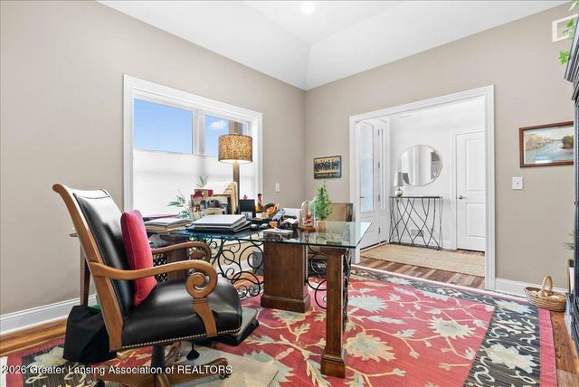 822 Laurelwood Drive, Lansing, MI 48917