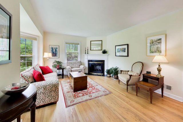 1007 COLUMBIAN Avenue, Oak Park, IL 60302