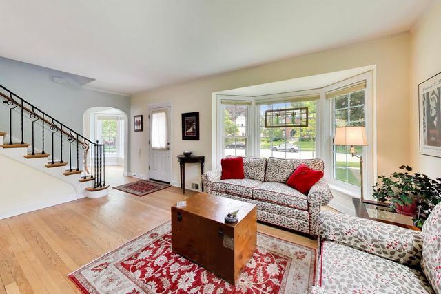 1007 COLUMBIAN Avenue, Oak Park, IL 60302