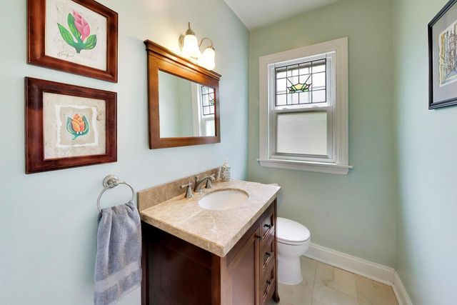1007 COLUMBIAN Avenue, Oak Park, IL 60302