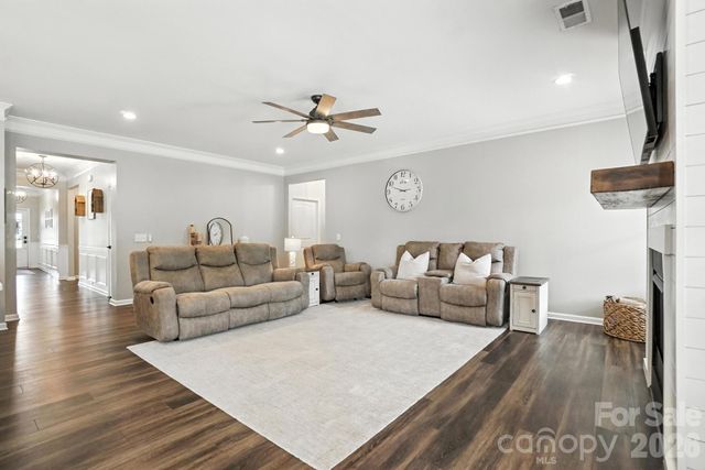 130 Sierra Chase Drive, Statesville, NC 28677