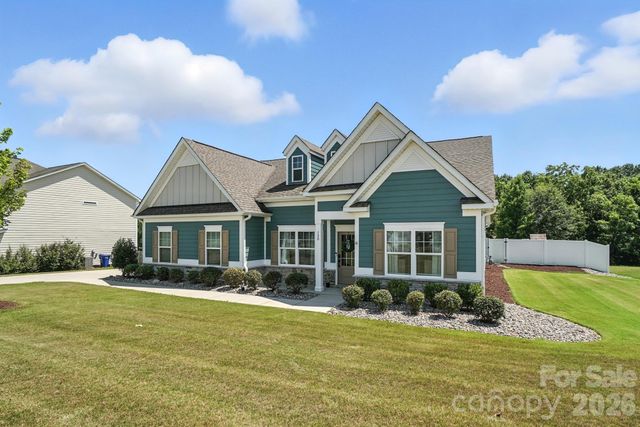 130 Sierra Chase Drive, Statesville, NC 28677