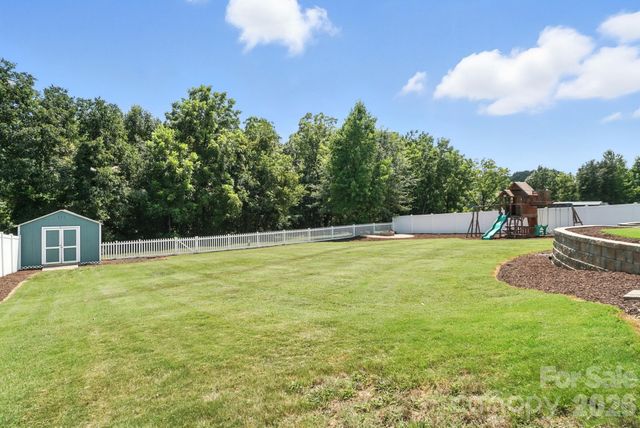 130 Sierra Chase Drive, Statesville, NC 28677