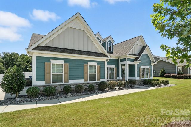 130 Sierra Chase Drive, Statesville, NC 28677